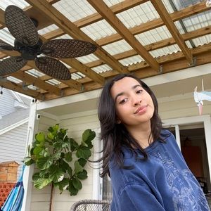 Meet your Posher, Elisha